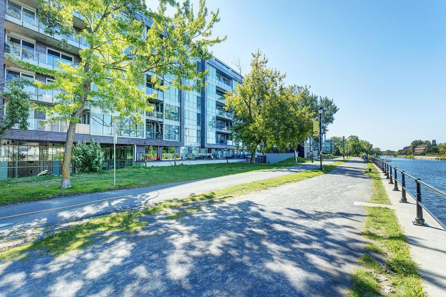 1450 Island – Le Canal 2, sold